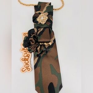 Camo Tie with Gold Pearl Accent